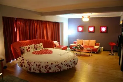 Cygnus International Hotel Λουό Γιανγκ